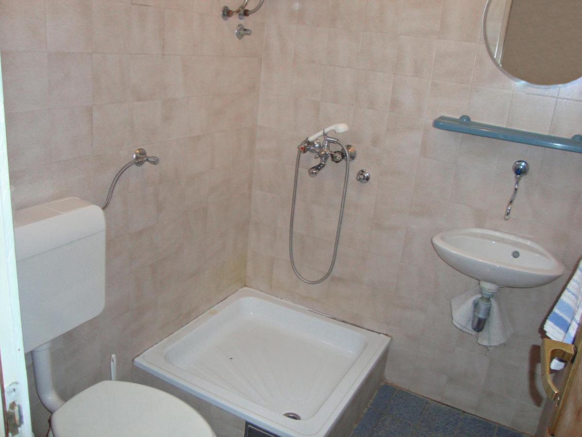 Apartments By The Sea Podaca, Makarska - 2612 מראה חיצוני תמונה
